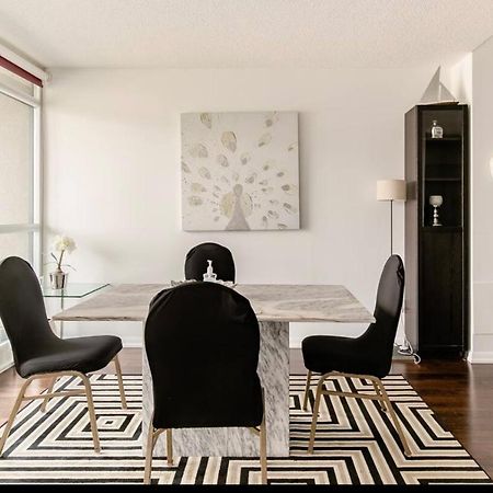 Апартаменти Downtown Toronto+Free Parking+Cn Tower View Екстер'єр фото