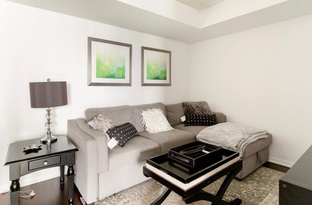 Апартаменти Downtown Toronto+Free Parking+Cn Tower View Екстер'єр фото