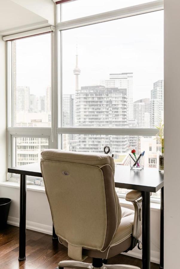 Апартаменти Downtown Toronto+Free Parking+Cn Tower View Екстер'єр фото